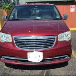 2011 Chrysler Town & Country Limited