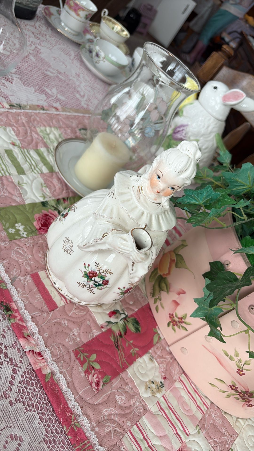 Vintage 1950’s Victorian Teapot