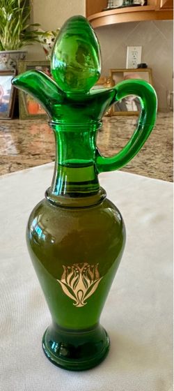 Vintage Collectible Green Nile Urn Avon 1970 never used 6 FL. OZ. Bottle of Charisma Foaming Bath Oil