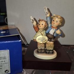 "Auf Weidersehen" Hummel TMK-8