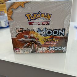 Sun And Moon Base Set 2017 