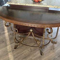Moon Haft Table /tv Stand 