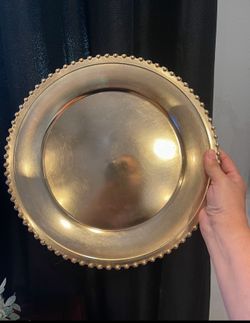 Beautiful Gold Beats Chargers Plates