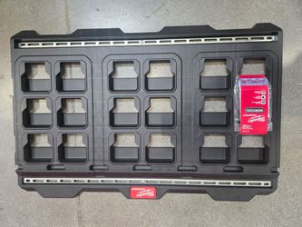 Mulwaukee large packout wall mount