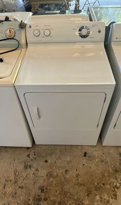 GE White Dryer LargeCapacity QuietDry FrontLoad