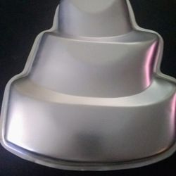 Crooked Cake, Cake Pan