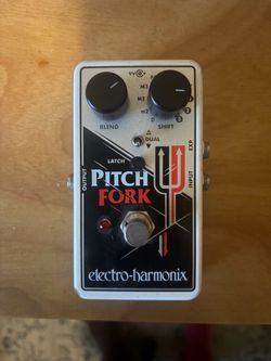 Electro harmonix pitch fork pedal