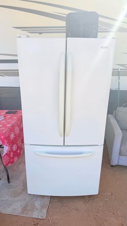 Kenmore refrigerator freezer