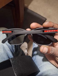 Prada sunglasses unisex