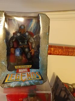 Thor Figure With Hammer Box