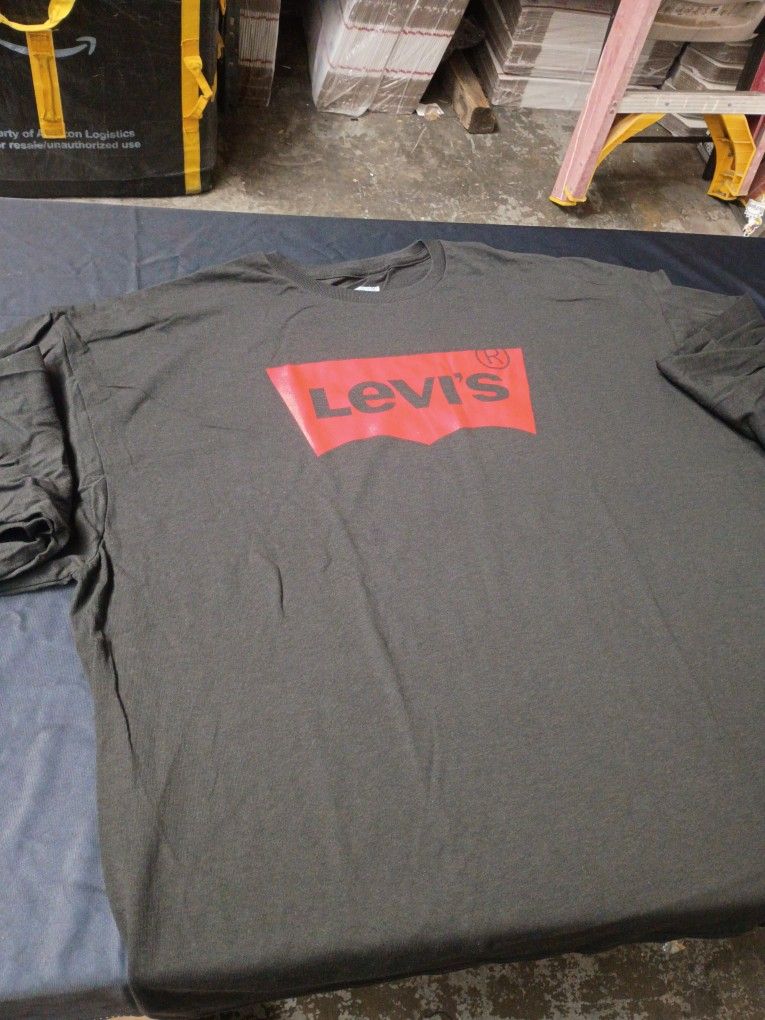 Levis (XXXL) Long Sleeve