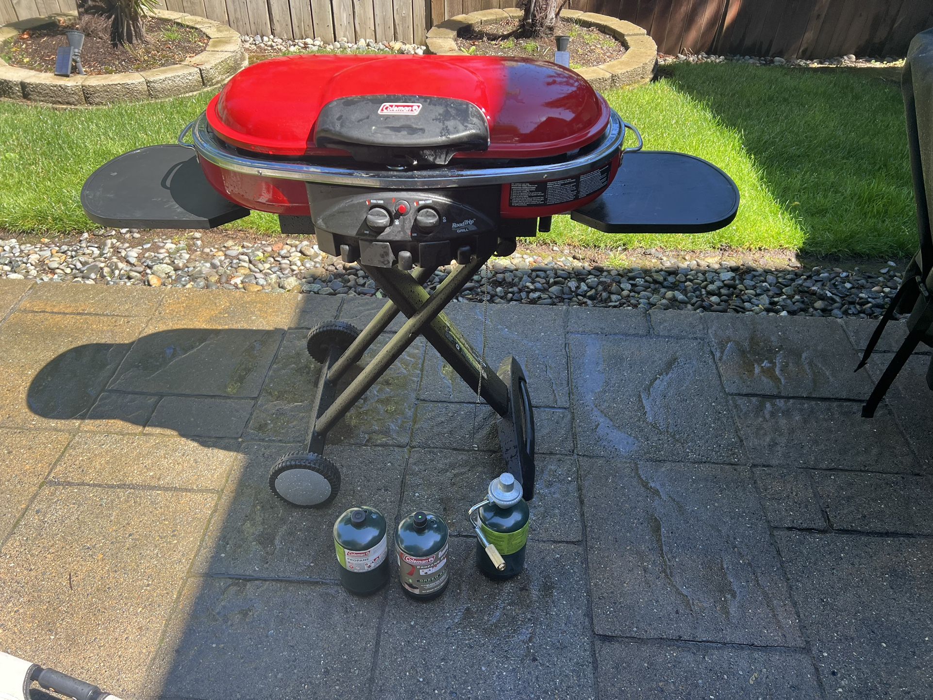 Coleman Roadtrip Grill With 2 Full Propane Tanks