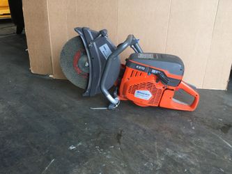 Husqvarna concrete saw like new 1100.0