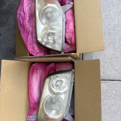 Toyota 4 Runner Headlights 