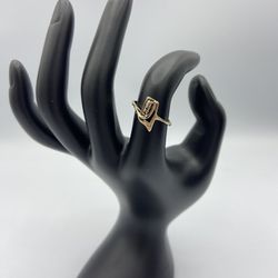 14k cluster diamond ring 1.8 grams