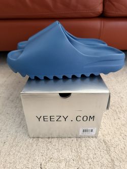 ys-01 yeezy slides blue size 10