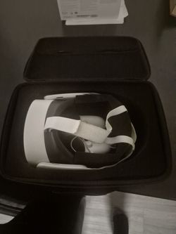 Quest 3S 256 GB comes with case