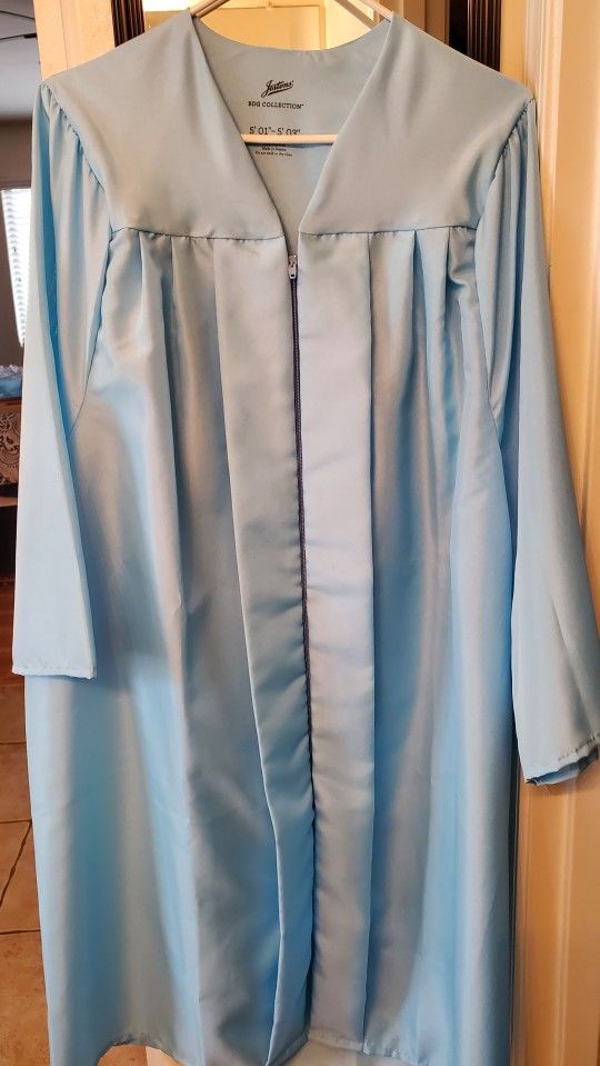 Graduation Cap & Gown Lt. Blue