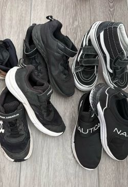 Boys shoes size 2y