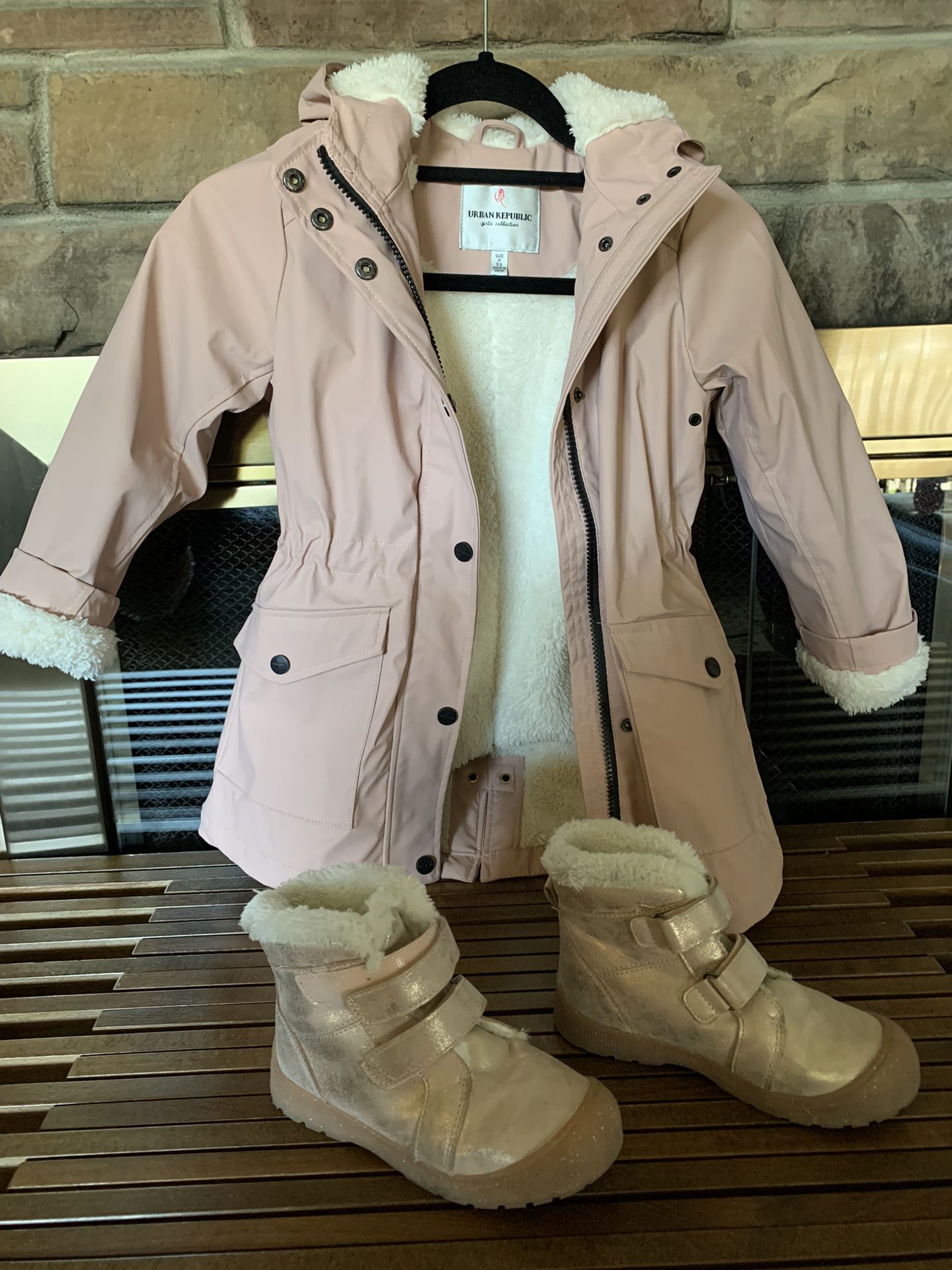 Like New Urban Republic Pink Faux Sherpa Lined Rain Jacket Size 5/6 & Matching Boots Size 12