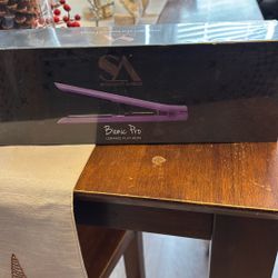 Straight Ahead Bionic Pro Ceramic Flat Iron