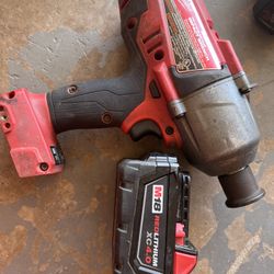 Milwaukee 2865 Impact Wrench w/battery