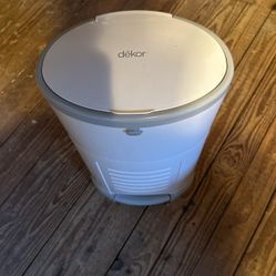 Diaper Dekor Mini Hands Free Diaper Pail 