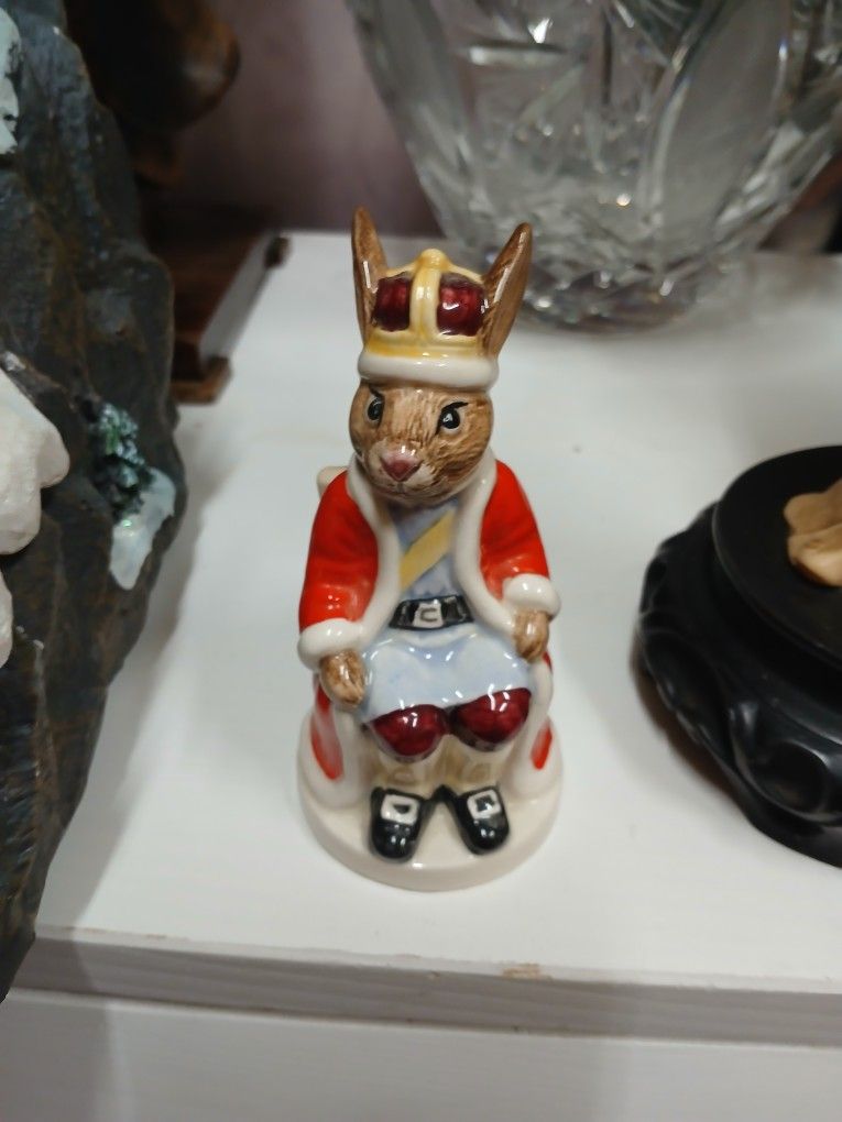 Royal Doulton Bunnykins Royal Family King John 1st Variation DB45 No Box