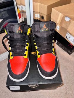 Jordan 1 mid