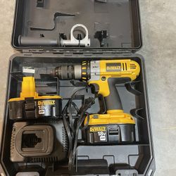 DeWalt 18V Hammer Drill