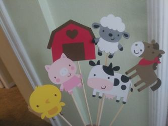 Farm animal theme sticks for centerpieces