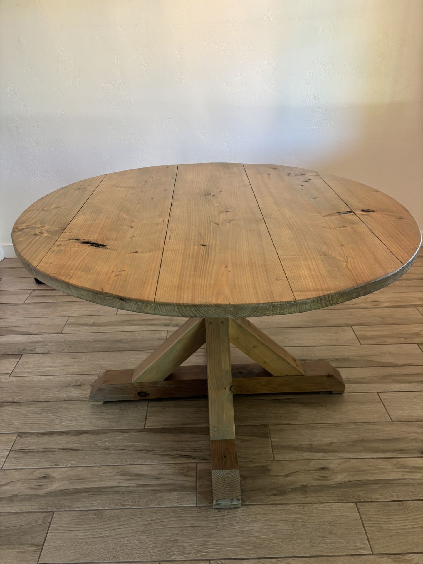 Round Pedestal Dining Table (48”)