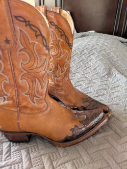 Woman's cowboy boots