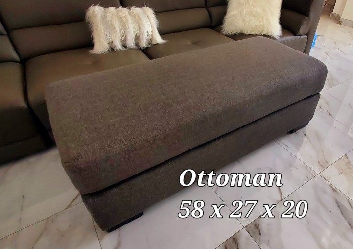 Ottoman New Cond , Gray Palm Springs 🌴 