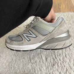 New Balance women’s 990v5 USA sneakers