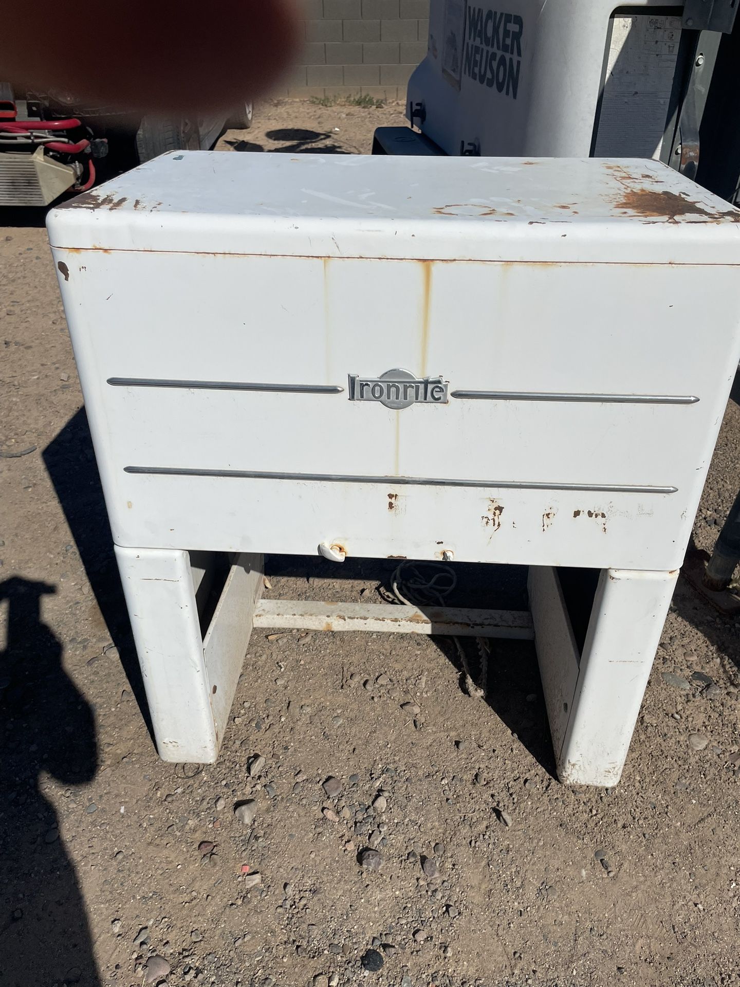 Vintage Ironrite Model 85 Works