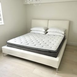 High-Quality King Size Bed Frame & Zinus Mattress