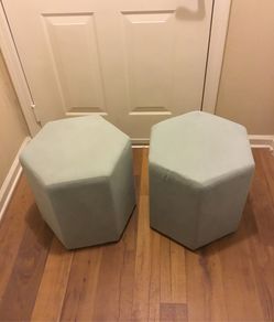 Side chairs/stools