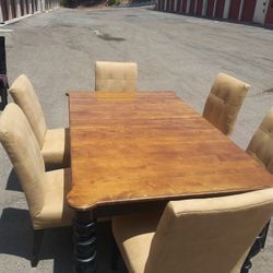 Kitchen table with 6 chairs