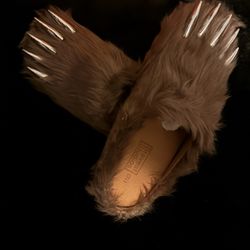 Bravest studios bear claws size 9