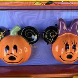 Mickey & Minnie Pumpkin Shakers ..