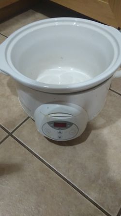 Gently used crock pot (no lid)