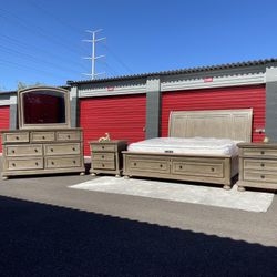 Beautiful King Size Bedroom Set Bed Frame Mattress 2 Nightstands Dresser And Mirror😴😴