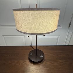 Bronze table lamp with charging ports