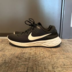 Nike Size 9 Runners