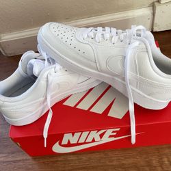 Nike White Low Womens 9 