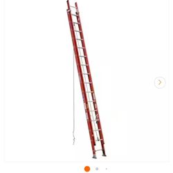 32' Werner Fiberglass Ladder 