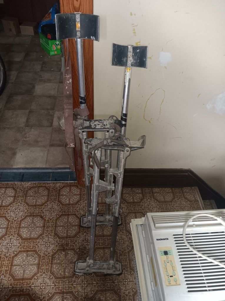 Dry wall Stils 
