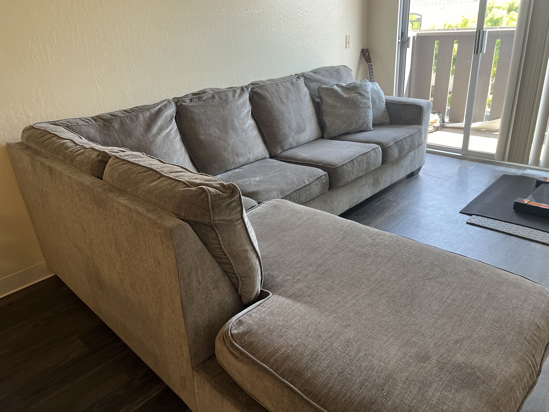 Couch/Sofa
