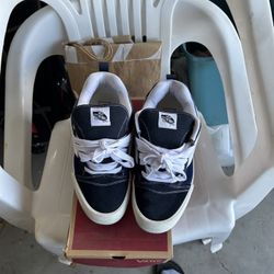 Vans Knu size 10 